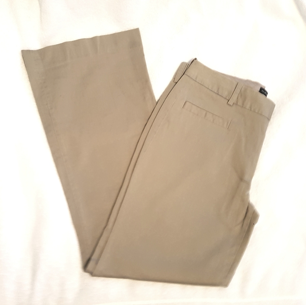 Ladies Club Monaco khaki pants